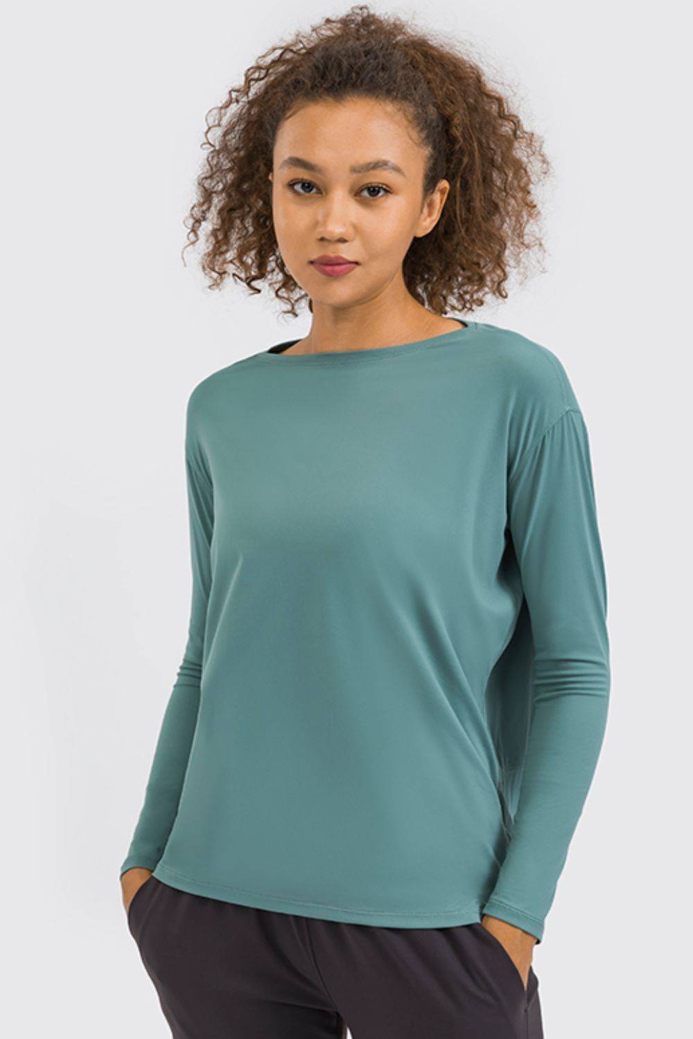 Loose Fit Active Top with Buttery-Soft Fabric and Relaxed Fit