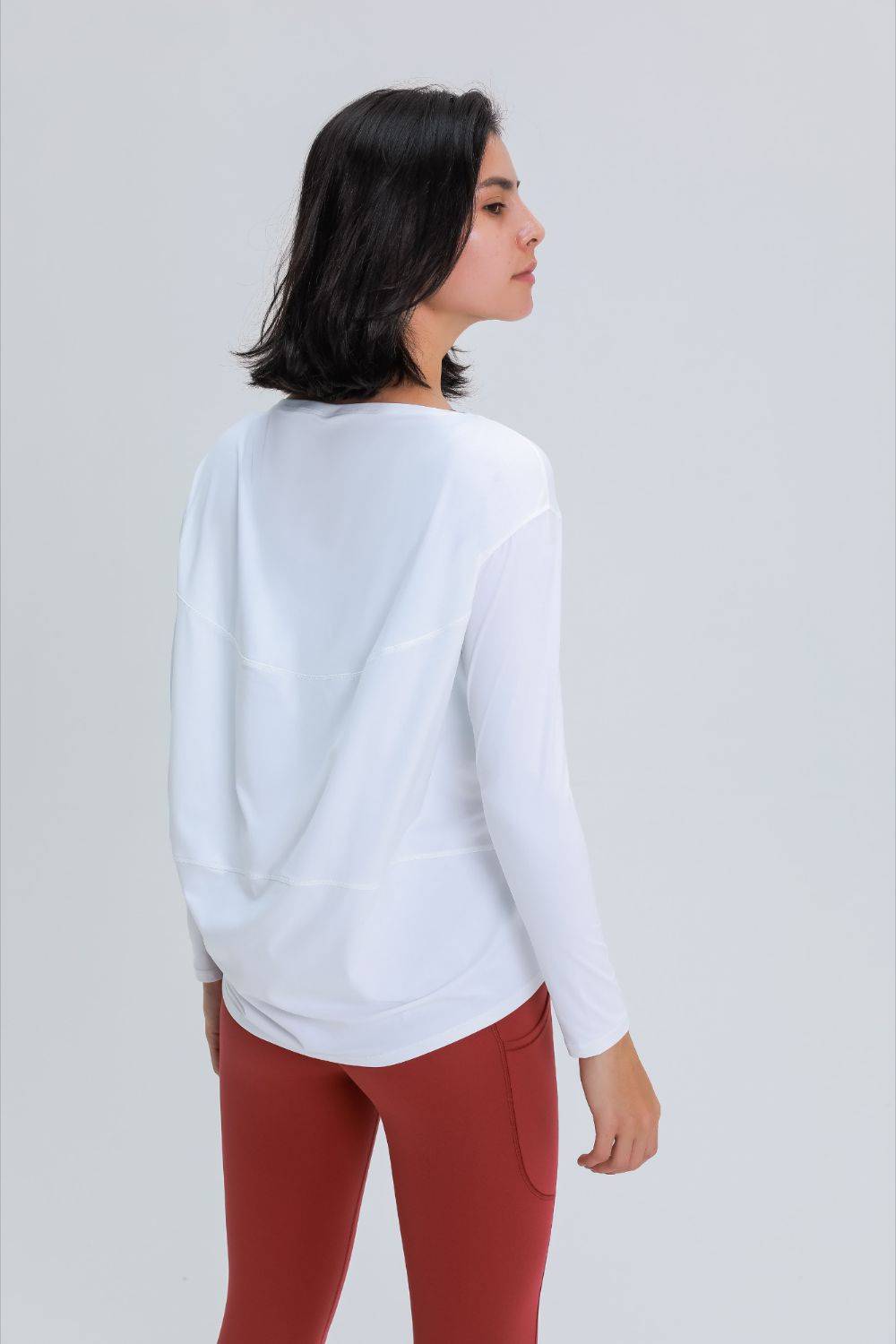 Loose Fit Active Top with Buttery-Soft Fabric and Relaxed Fit