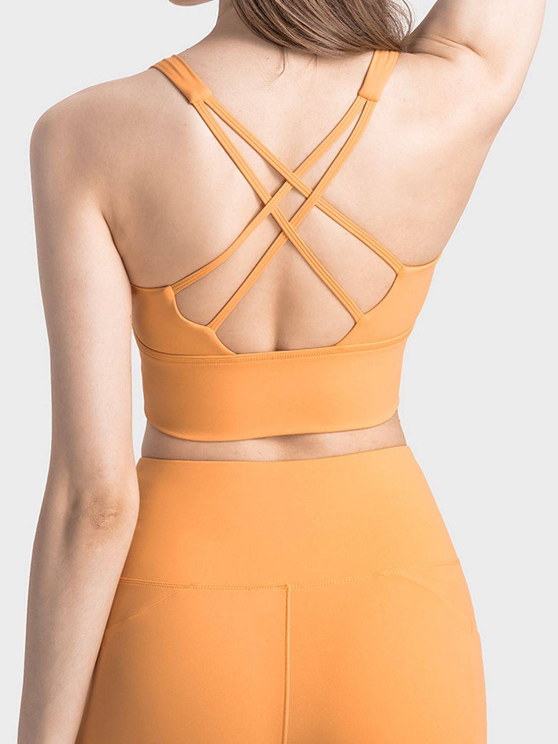 Scoop Neck Crisscross Sports Bra with Stylish Back Straps
