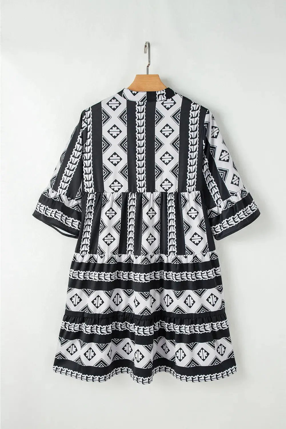 Elegant Tiered Notched Neck Dress with Half Sleeves