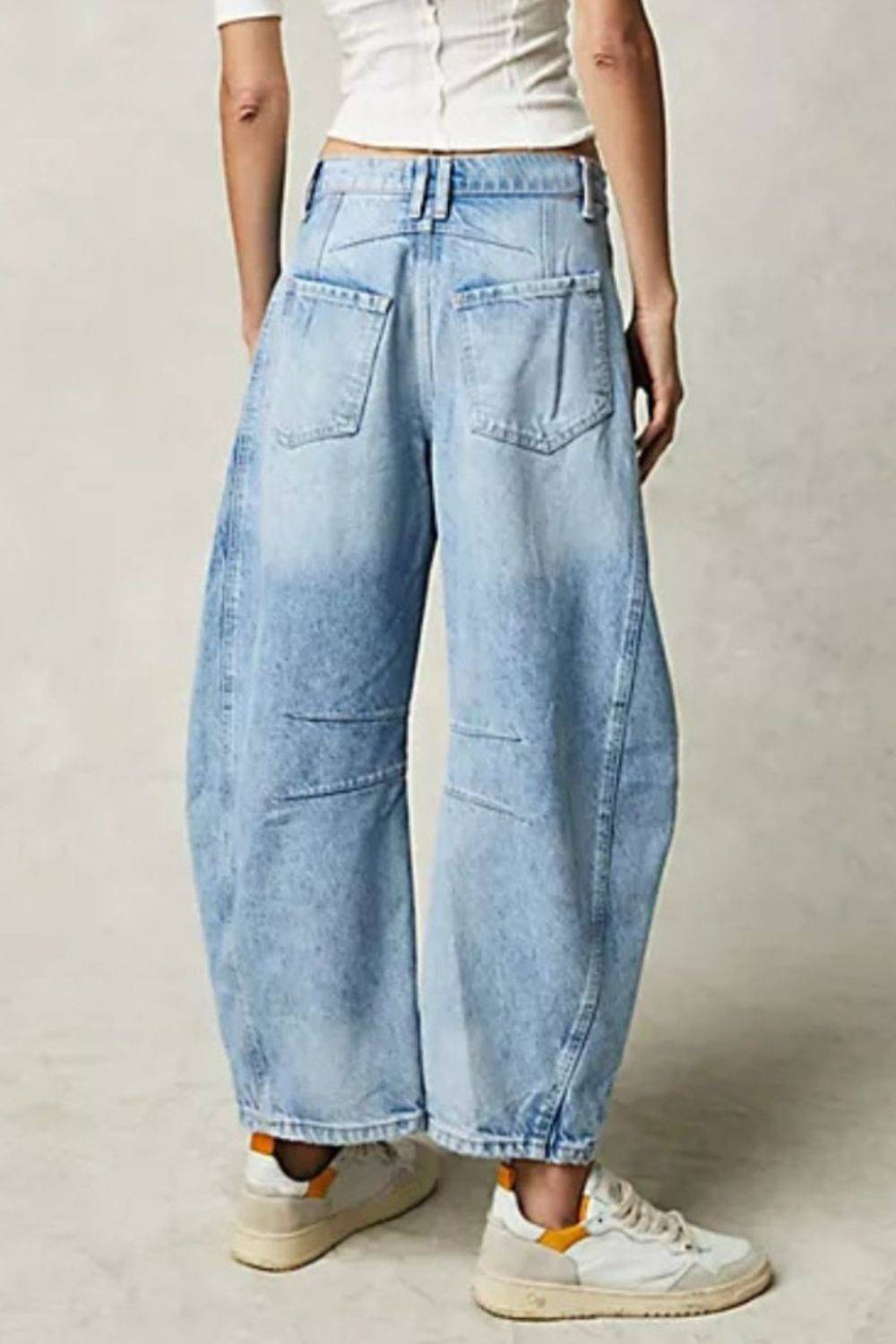 Wide Leg Barrel Jeans with Pockets | Timeless Wide-Leg Denim for Everyday Wear