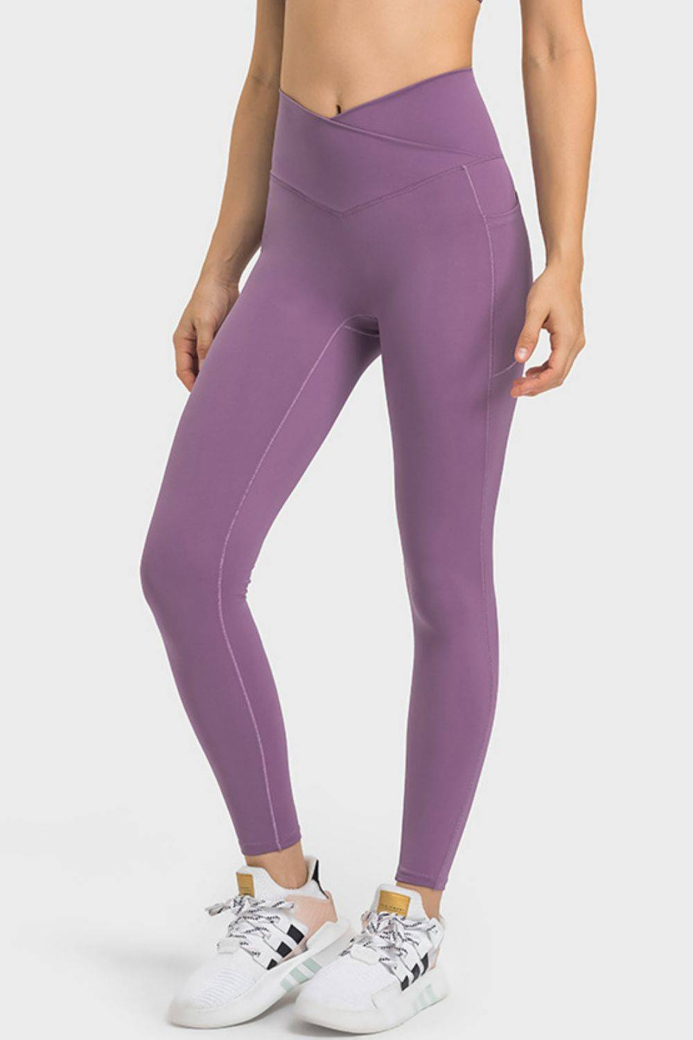 V-Waist Yoga Leggings with Pockets | Breathable &amp; Stretchy Design
