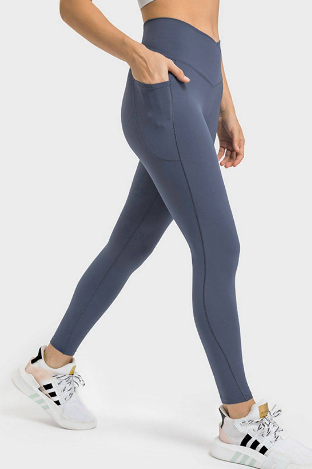 V-Waist Yoga Leggings with Pockets | Breathable &amp; Stretchy Design