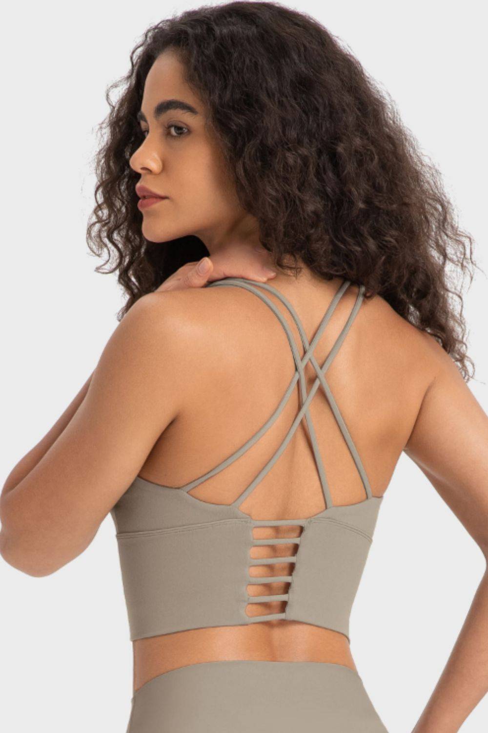 Chic Crisscross Back Ladder Sports Bra
