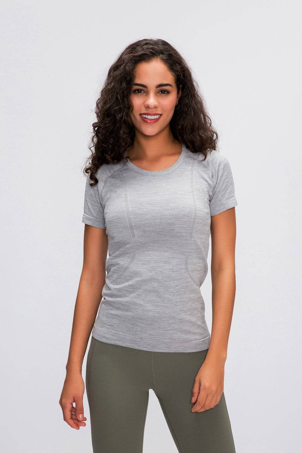 Round Neck Active T-Shirt for Workouts and Everyday Comfort