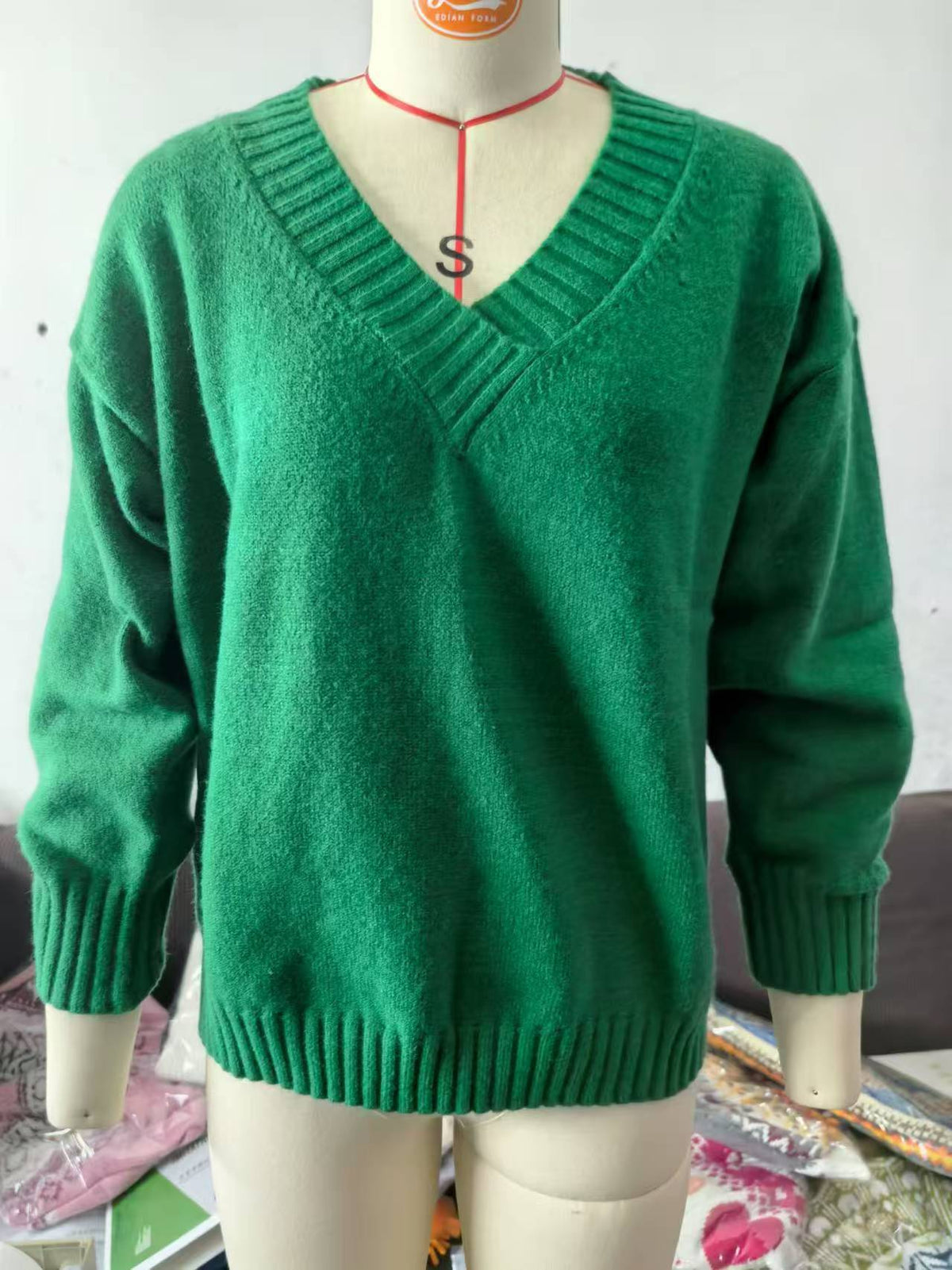 Solid V-neck Sweater Fashion Loose Long-sleeved Knitted Tops Autumn And Winter Women&#39;s Clothing