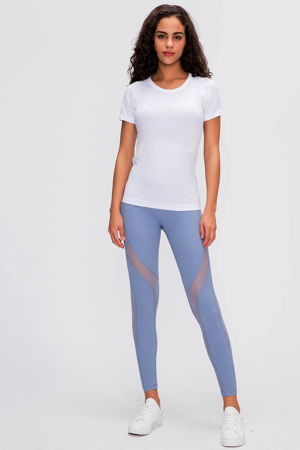 Round Neck Active T-Shirt for Workouts and Everyday Comfort