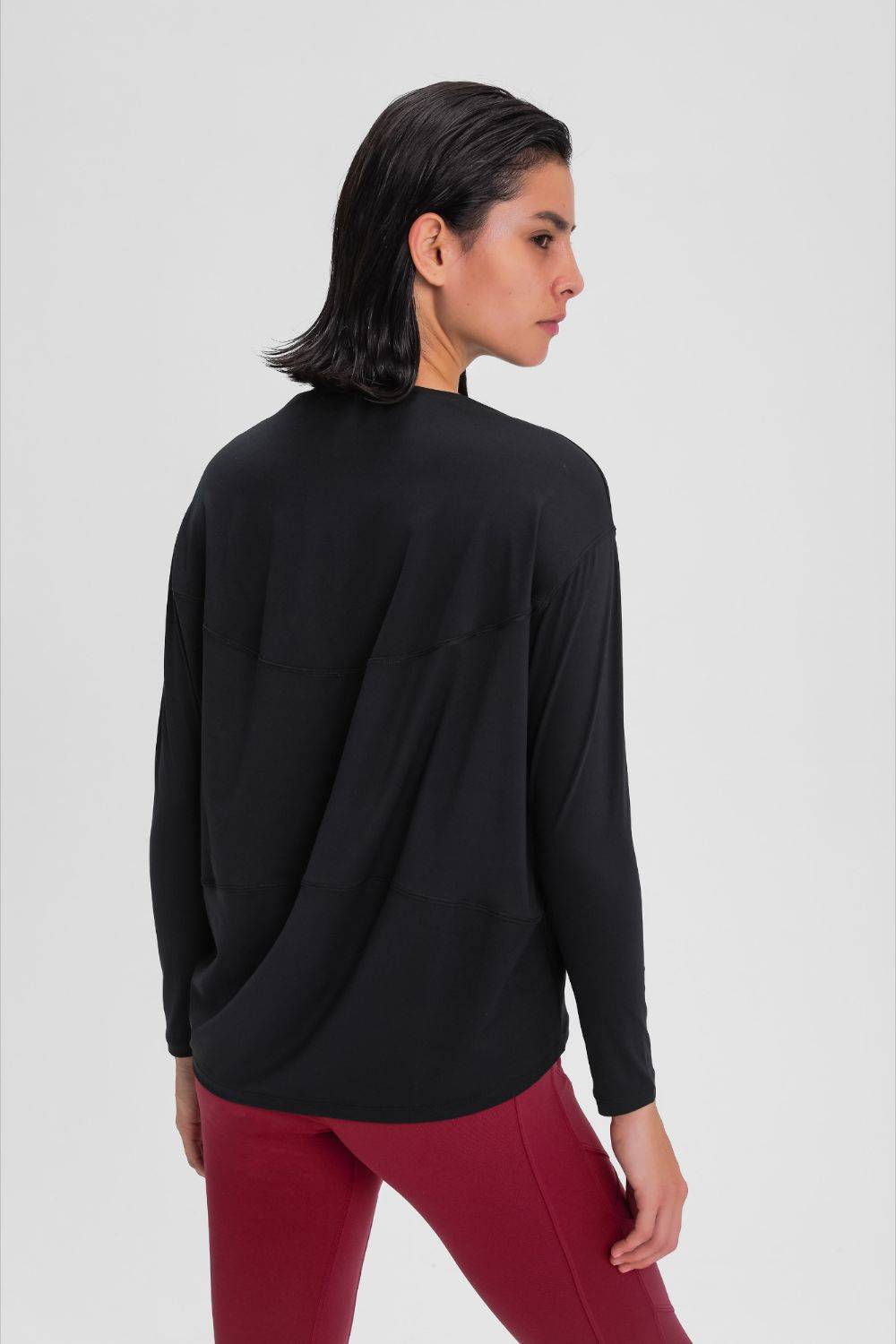Loose Fit Active Top with Buttery-Soft Fabric and Relaxed Fit