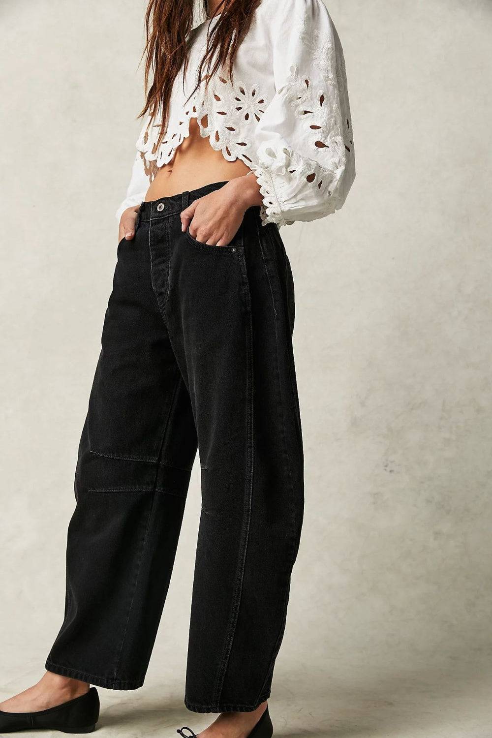 Wide Leg Barrel Jeans with Pockets | Timeless Wide-Leg Denim for Everyday Wear