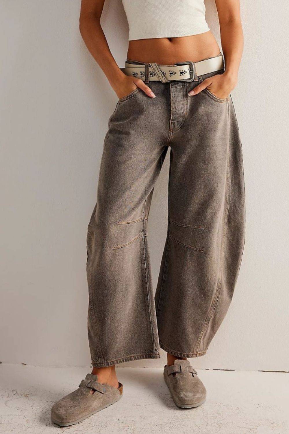 Wide Leg Barrel Jeans with Pockets | Timeless Wide-Leg Denim for Everyday Wear