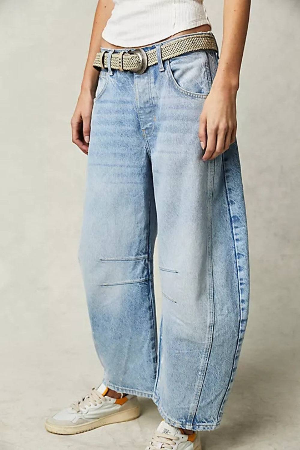 Wide Leg Barrel Jeans with Pockets | Timeless Wide-Leg Denim for Everyday Wear